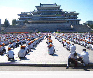  Foto: Paradeplatz in Pj&ouml;ngjang 